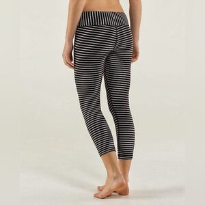 Striped Lululemon Wunder Under crop II